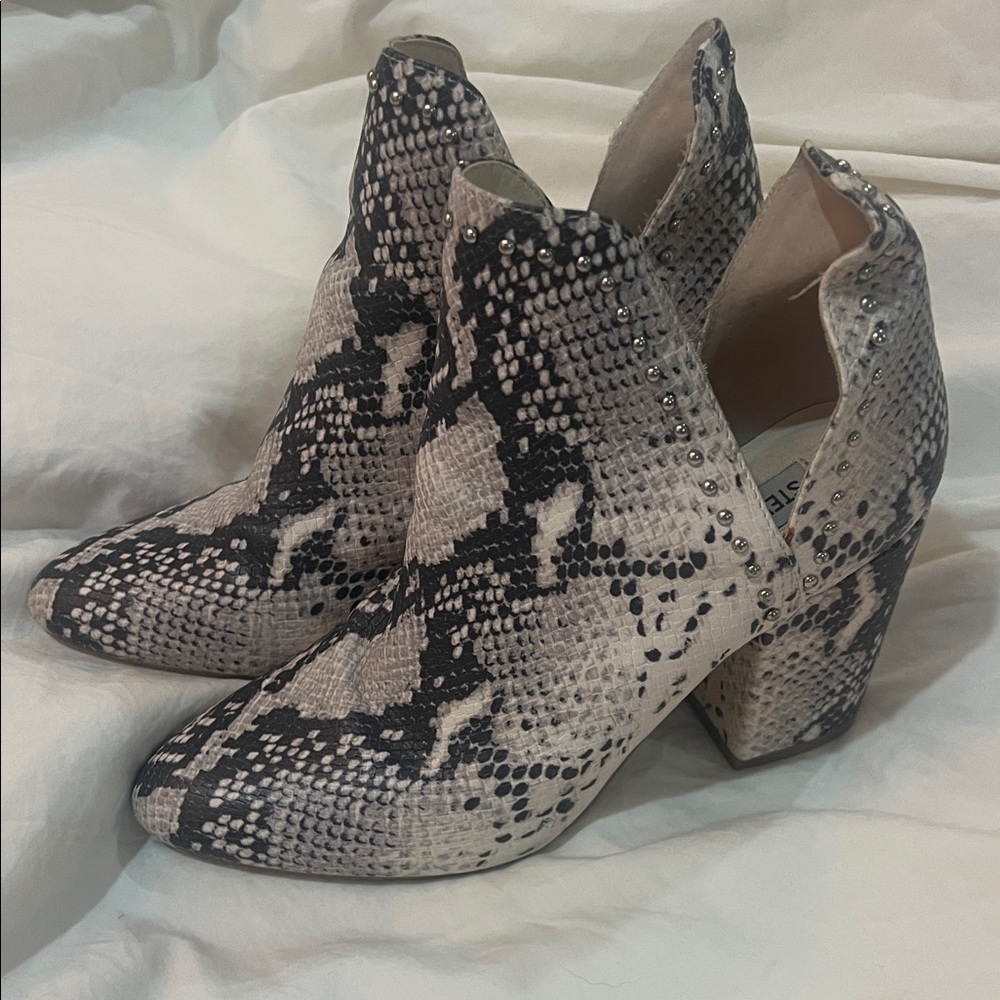 Steve Madden Black and Cream Snake Print Ankle Boots